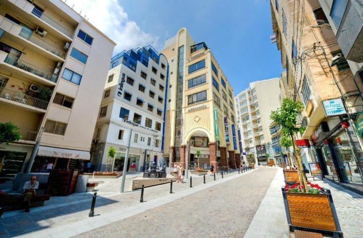 Luxe Apartment With Valletta And Harbour Views Sliema Exterior foto